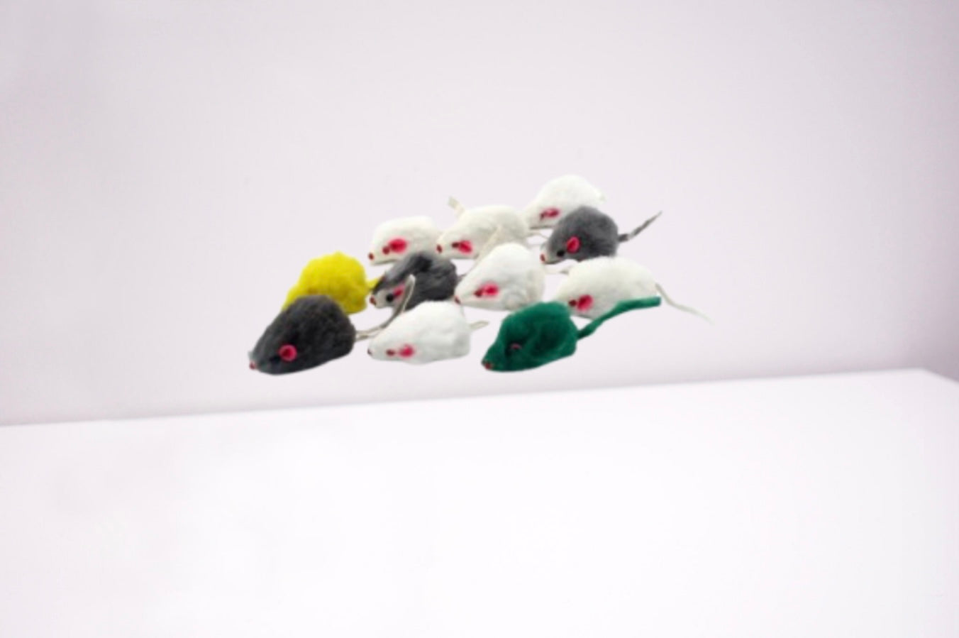 Lot de 10 souris colorées- Le jouet indispensable pour chats joueurs